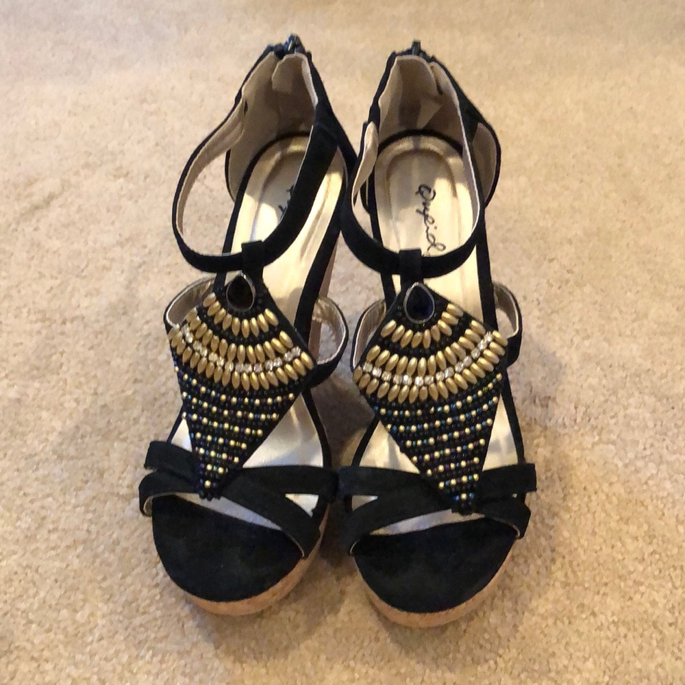 Brand new Qupid Black wedges, sz 6.5